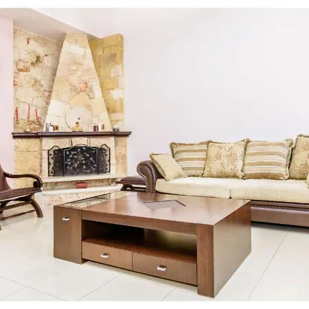 Andronikis House Pitharion